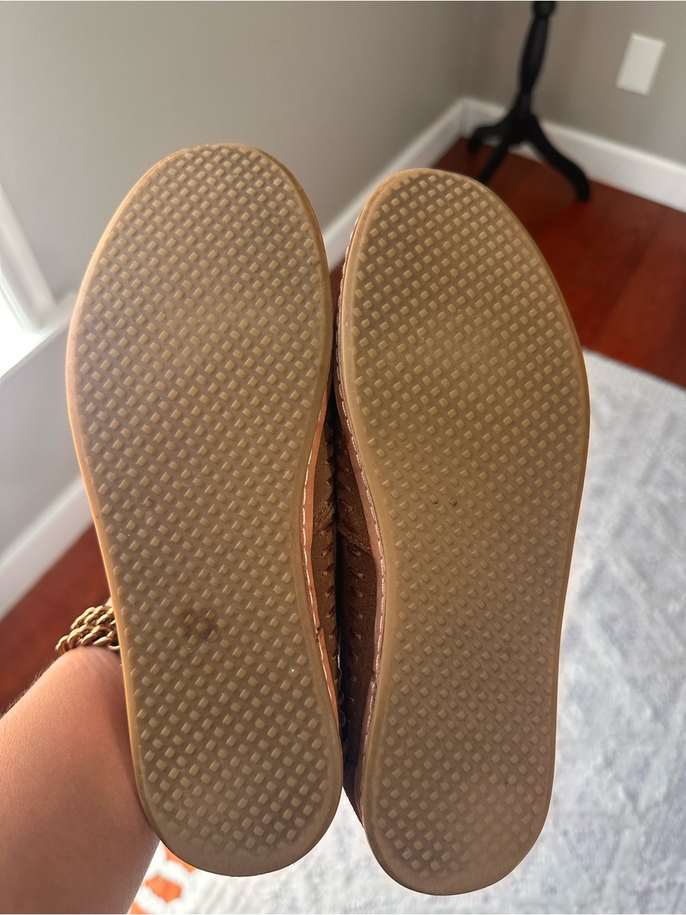 TOMS Brown Suede Comfy Cloud Step Slip-On Loafers in Chestnut Brown - Picture 7 of 7